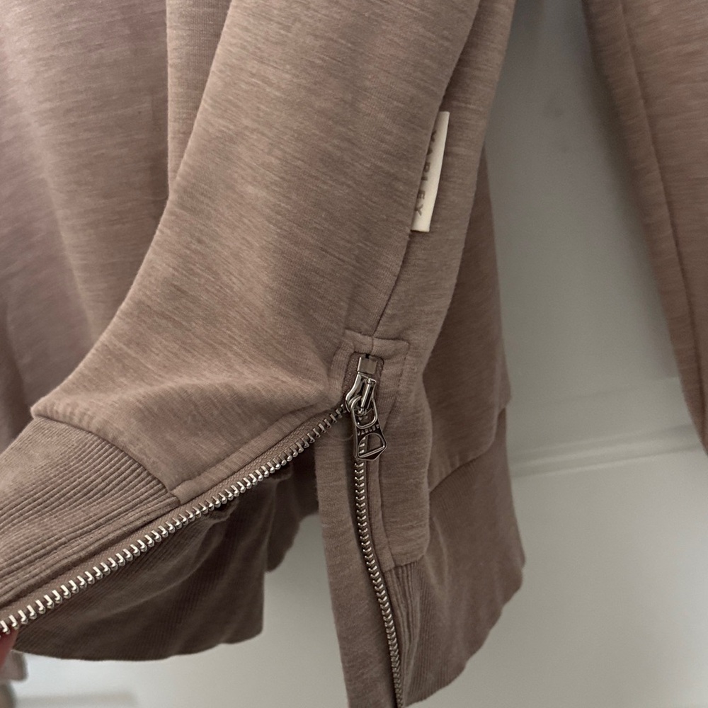 Varley Gabriella top - Picture 5 of 5